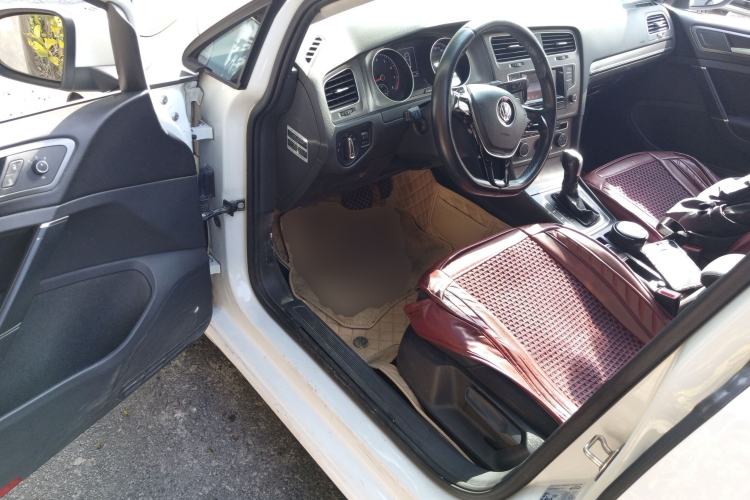 Used Volkswagen Golf 2016 230TSI Automatic Comfort Version Driver Seat