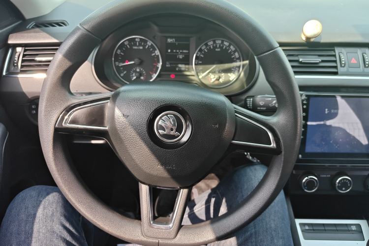 Used Skoda Octavia 2017 1.6L Manual Trend Edition