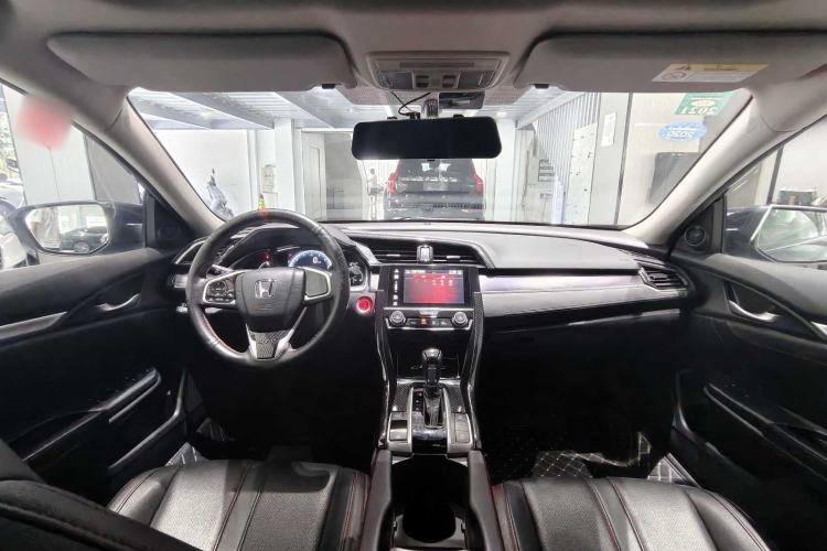 Used Honda Civic 2016 220TURBO CVT Luxury Edition
