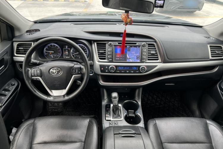 Used Toyota Highlander 2015 2.0T Four-Wheel Drive Luxury Edition 7-Seater