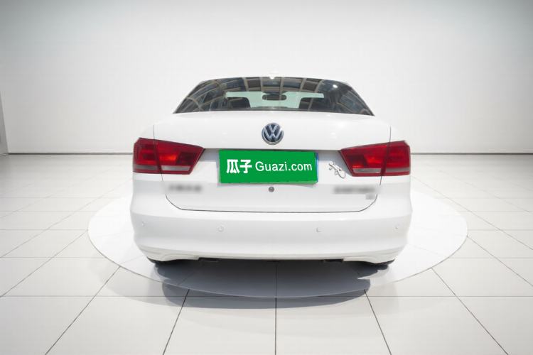 Used Volkswagen Santana 2015 1.6L Manual Fashion Edition Exterior 4