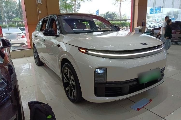 Used Li Auto L7 2023 Air model
