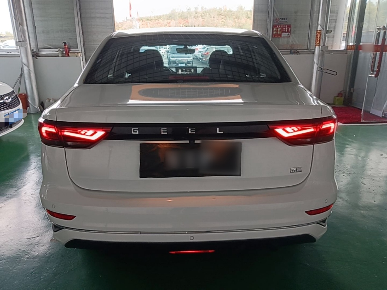 Geely Auto Emgrand 2022 4th Generation 1.5L Manual Luxury Model — снимка 5