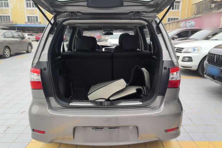 Used Nissan Livina 2013 1.6XL CVT Luxury Edition Trunk