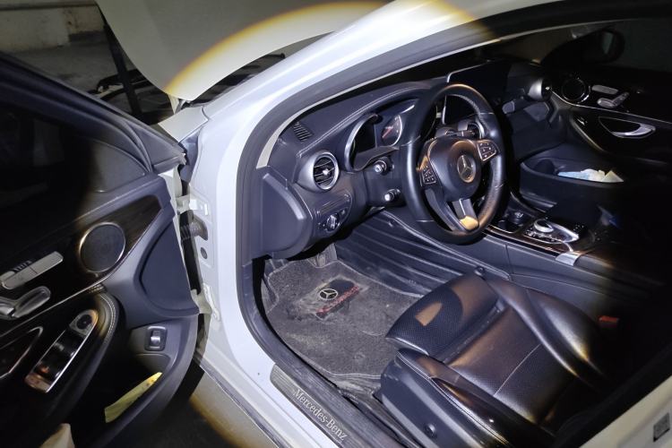 Used Mercedes-Benz C-Class 2015 C 200 L Driver Seat