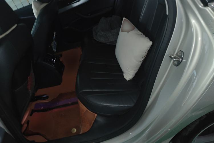 Used Audi A4L 2019 40 TFSI Fashion Edition China VI Emission Standard
