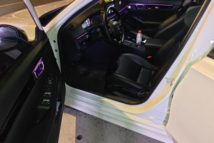 Used Honda Civic 2023 240TURBO CVT Dynamic Edition Driver Seat