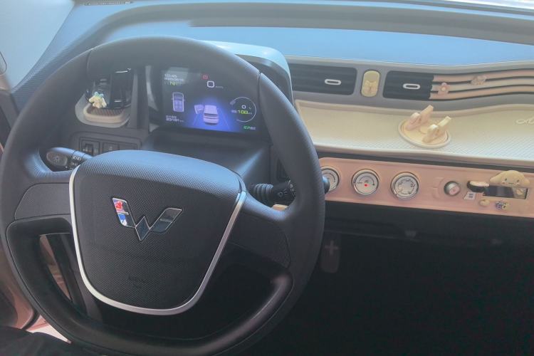 Used Wuling Hongguang MINIEV 2022 Macaron Premium Model – Lithium Iron Phosphate