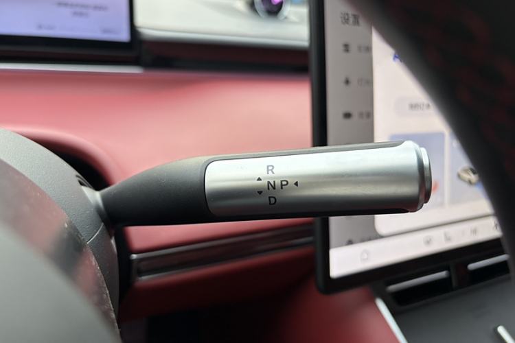 Used Hima Luxeed S7 2025 705 km Pro