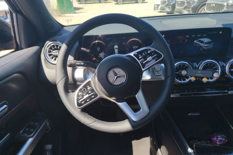 Used Mercedes-Benz GLB 2022 GLB 200 Dynamic Edition Steering Wheel