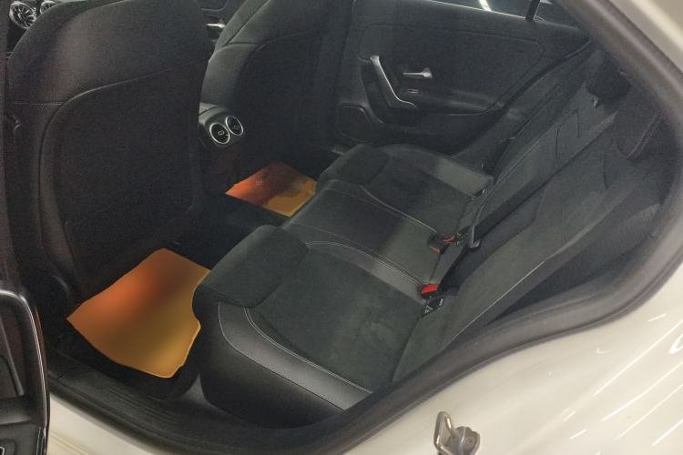 Used Mercedes-Benz A-Class 2022 Revised Version A 200 L Sport Sedan Fashionable Style