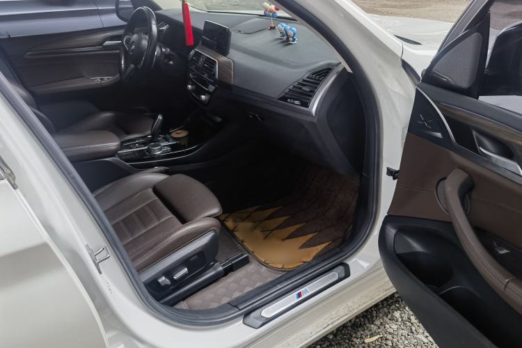 Used BMW X3 2021 xDrive28i M Sport Package Interior 6