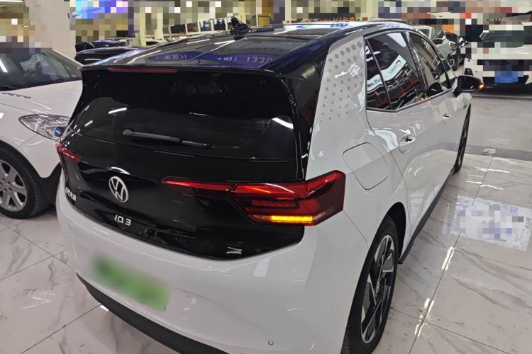 Used Volkswagen ID.3 2023 Pure Smart Edition Rear Right 45 Deg