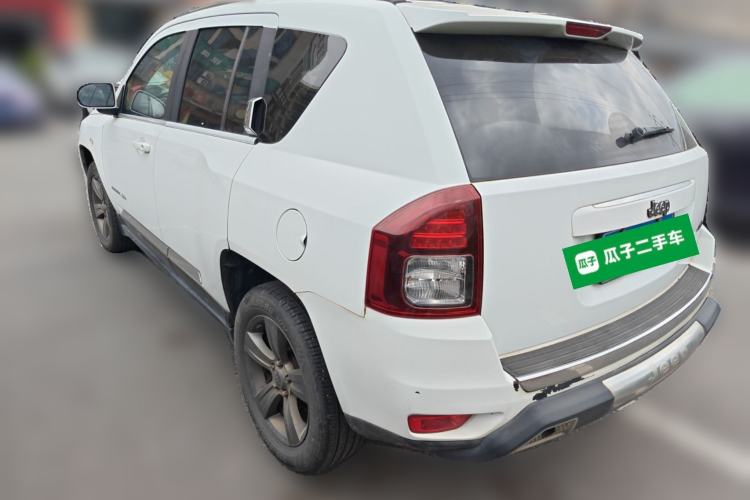 Used Jeep Compass 2013 2.4L four-wheel-drive sport version Rear Left 45 Deg