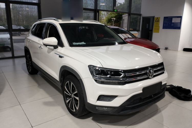 Used Volkswagen Tharu 2019 280TSI Two-Wheel Drive Luxury Edition China V Standard Front Right 45 Deg