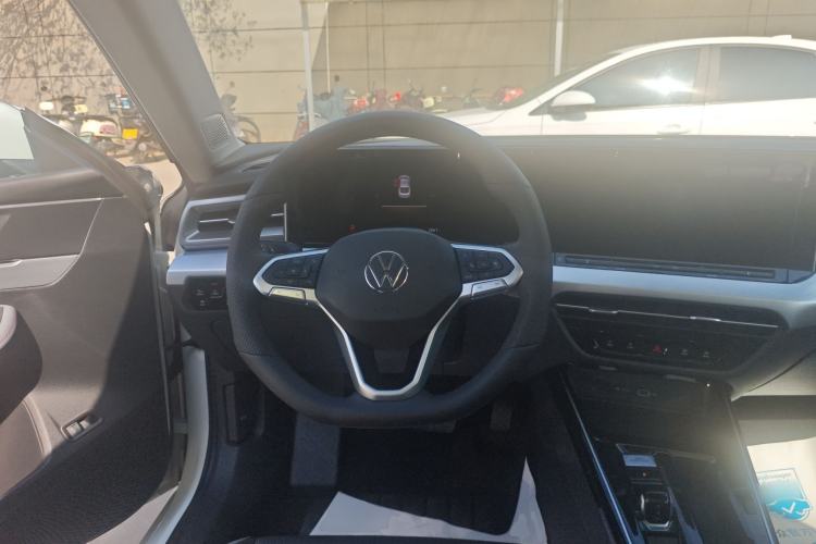 Used Volkswagen Lamando 2025 Lavida L 280TSI DSG Cool & Spicy Edition Steering Wheel