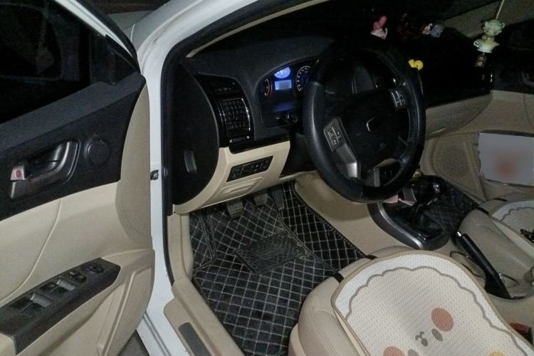 Used Geely Auto Classic Emgrand 2013 Sedan 1.8L Manual Luxury Model
