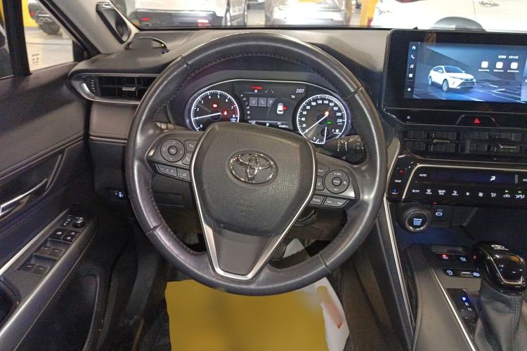 Used Toyota Harrier 2023 2.0L CVT Two-Wheel Drive Entry Version
