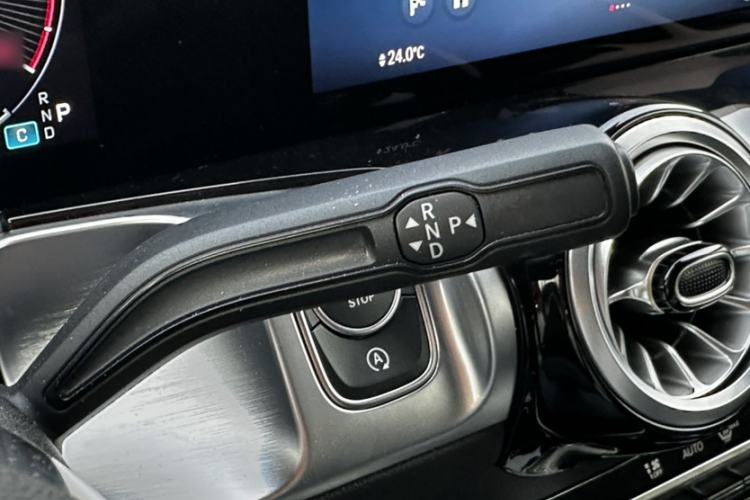 Used Mercedes-Benz GLB 2024 Refresh GLB 220 Dynamic Edition
