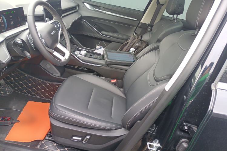 Used Haval H6 2024 1.5T Two-Wheel-Drive Classic Edition
