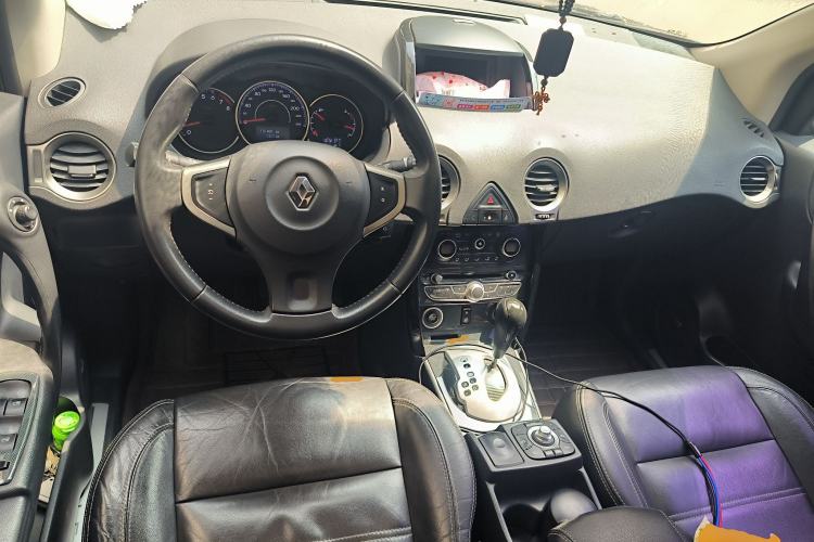 Used Renault Koleos 2012 2.5L Two-Wheel Drive Comfort Edition with Navigation
