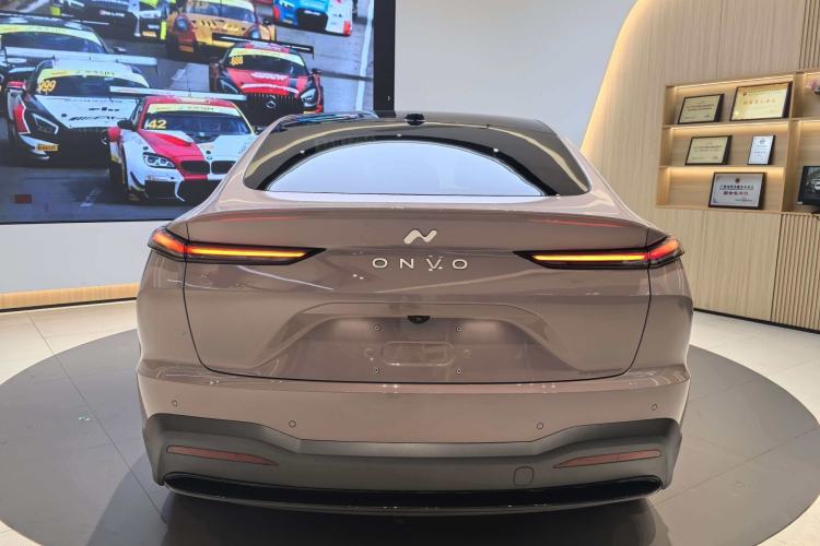 Used ONVO L60 2024 60 kWh All-Wheel Drive