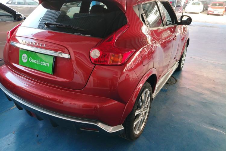 Used Infiniti ESQ 2014 1.6L Spontaneous Edition
