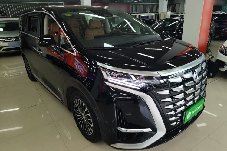 Used Denza D9 2024 DM-i 970 Luxury Model
