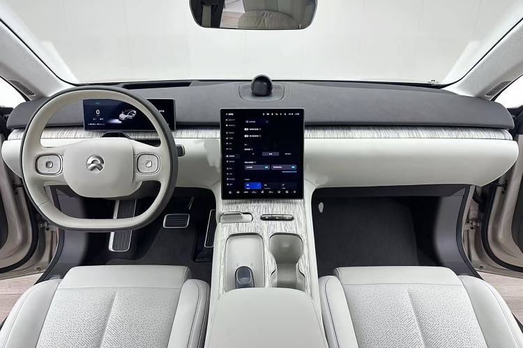 Used Nio ET7 2024 75 kWh Executive Edition
