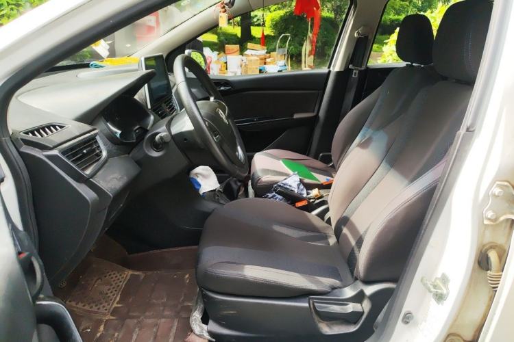 Used Baojun 310 2016 1.2L manual Comfort trim level