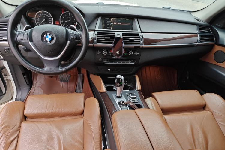 Used BMW X6 2014 xDrive35i Sport model
