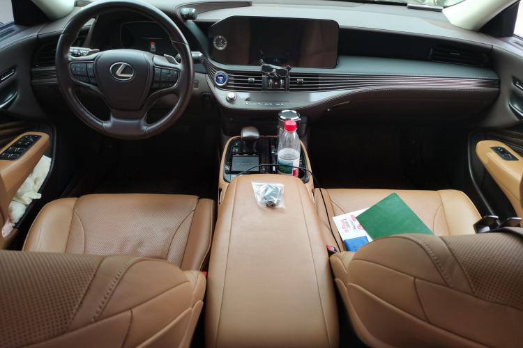 Used Lexus LS 2020 500h Excellence Edition China VI standard