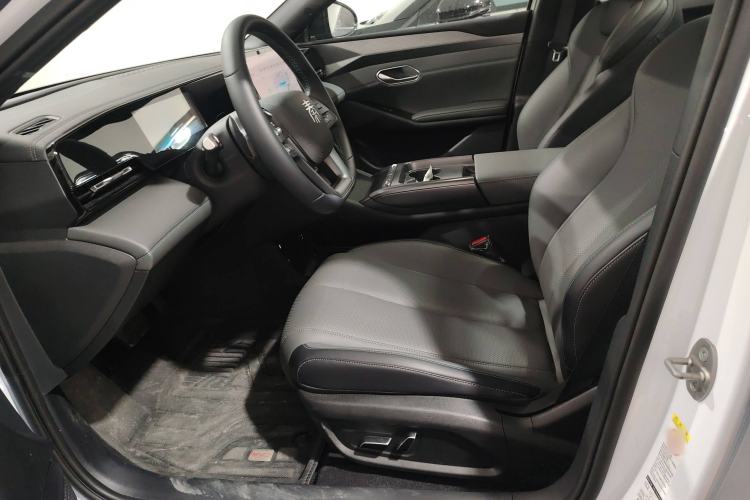 Used BYD Qin L 2025 EV 545KM Beyond Version
