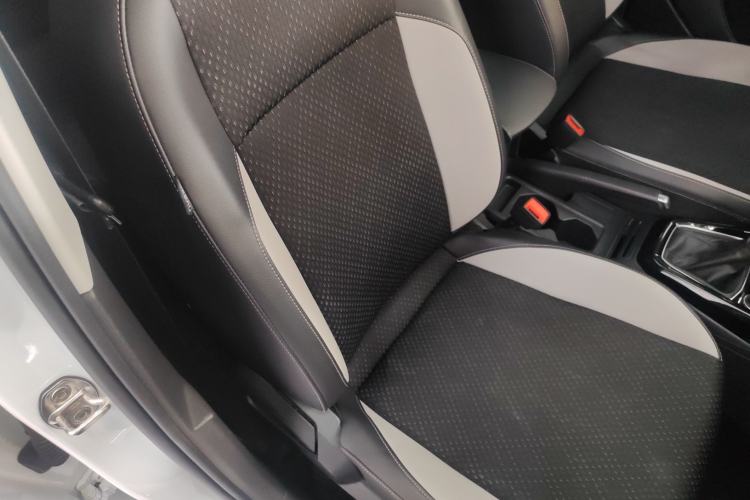 Used Volkswagen Tacqua 2023 200TSI DSG Joy-Connect Edition Right Front Seat