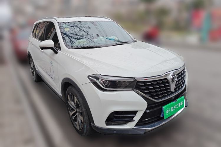 Used Brilliance V7 2018 280T DCT Prestige 5-Seater Front Right 45 Deg