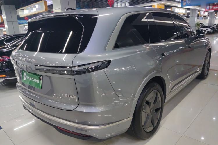 Used ONVO Luxeed L90 2025 Model—Max Six-Seater Version
