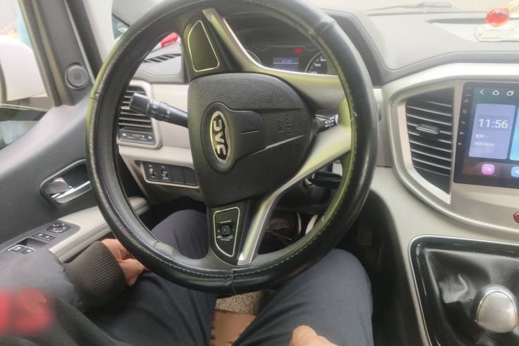 Used JAC Refine M4 2016 2.0L Manual Comfort Edition
