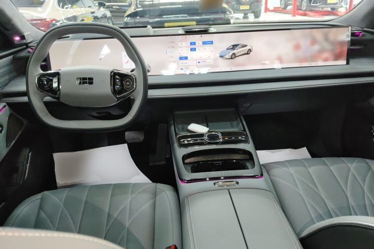 Used Geely Galaxy E8 2025 700 km Long-Range Intelligent Driving Version