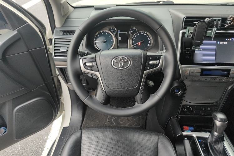 Used Toyota Prado 2018 3.5L Automatic TX-L with Rear-Mounted Spare Tire Steering Wheel