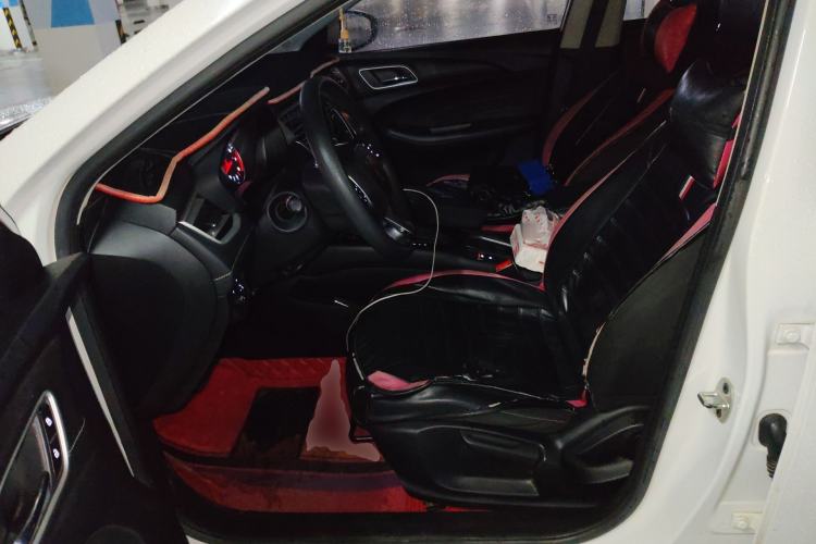 Used Roewe i5 2020 1.5L Automatic 4G Connected Linghao Edition Left Front Seat