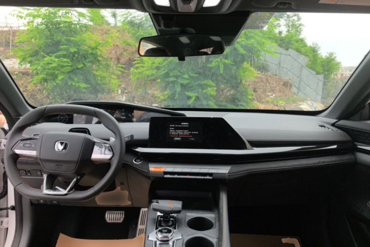 Used CHANGAN UNI-V 2024 1.5T Prestige Sport Edition
