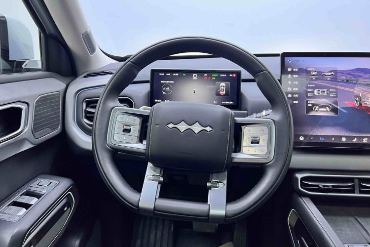 Used Formula Leopard Titanium 3 2025 501KM All-Wheel Drive Intelligent Driving Ultra Version