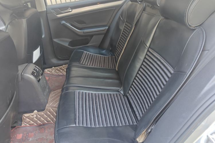 Used Volkswagen Sagitar 2017 230TSI Automatic Comfort Version Left Rear Seat