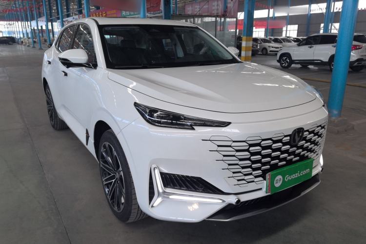Used Changan UNI-K iDD 2024 ZhiDian iDD 1.5T 135km Smart Leading Model