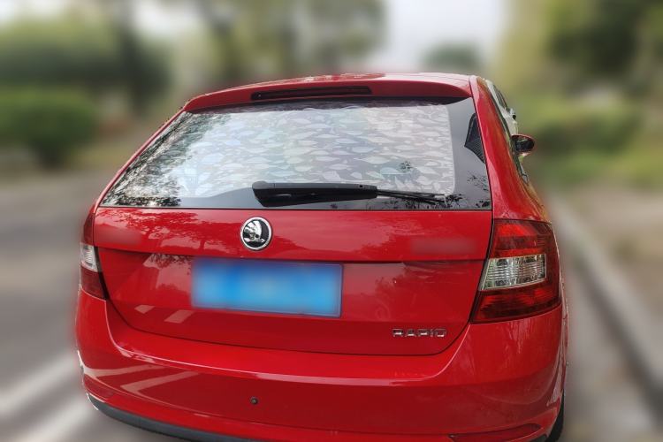 Used Skoda Rapid Spaceback 2016 Revised Version 1.4L Manual Front-Drive Edition
