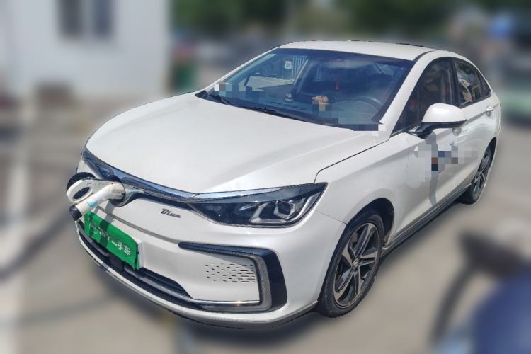 Used BAIC Beijing EU5 2018 R500 Smart Wind Edition Guazi used car, China used car export, Used car for sale, Used cars, Cheapest cars for sale