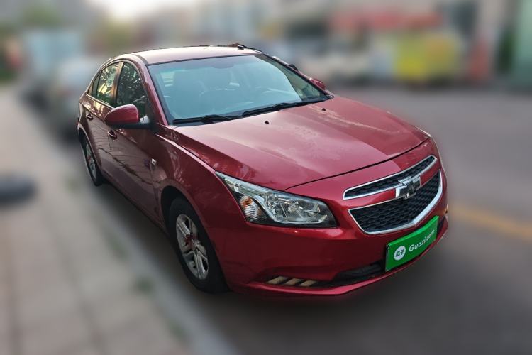 Used Chevrolet Cruze 2015 1.5L Classic SL MT Front Right 45 Deg