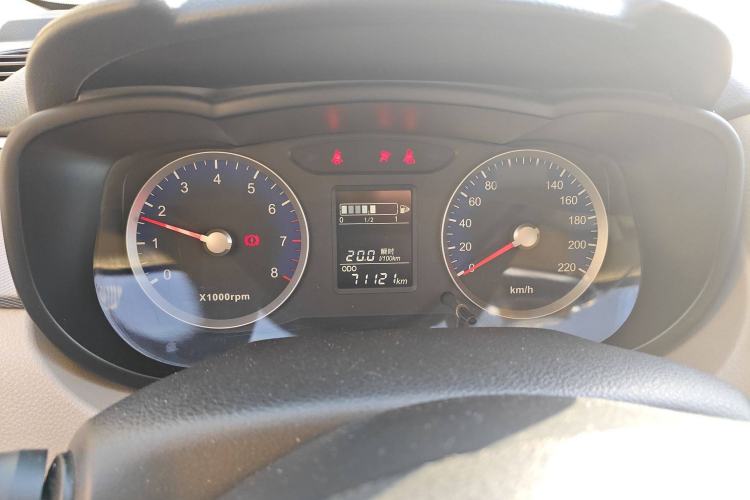 Used Venucia R50 2016 1.6L Manual Elite Edition
