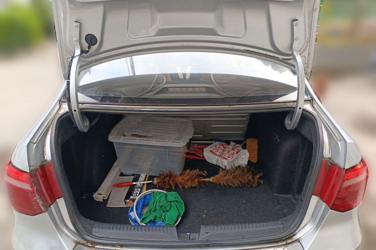 Used Volkswagen Jetta 2015 1.6L Automatic Fashion Model
