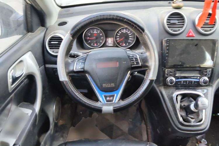 Used Haval H6 2015 Upgraded Model 1.5T Manual Two-Wheel Drive Elite Version Steering Wheel